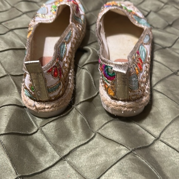 PATRIZIA by Spring Step “Mathis” Embroidered Canvas Espadrille Slip on - Picture 3 of 5